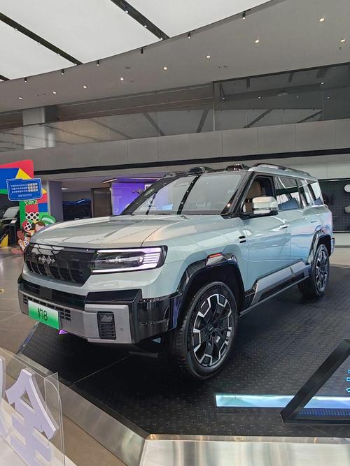 重庆163比亚迪方程豹硬派越野的爆款，英菲尼迪35周年与你共成长